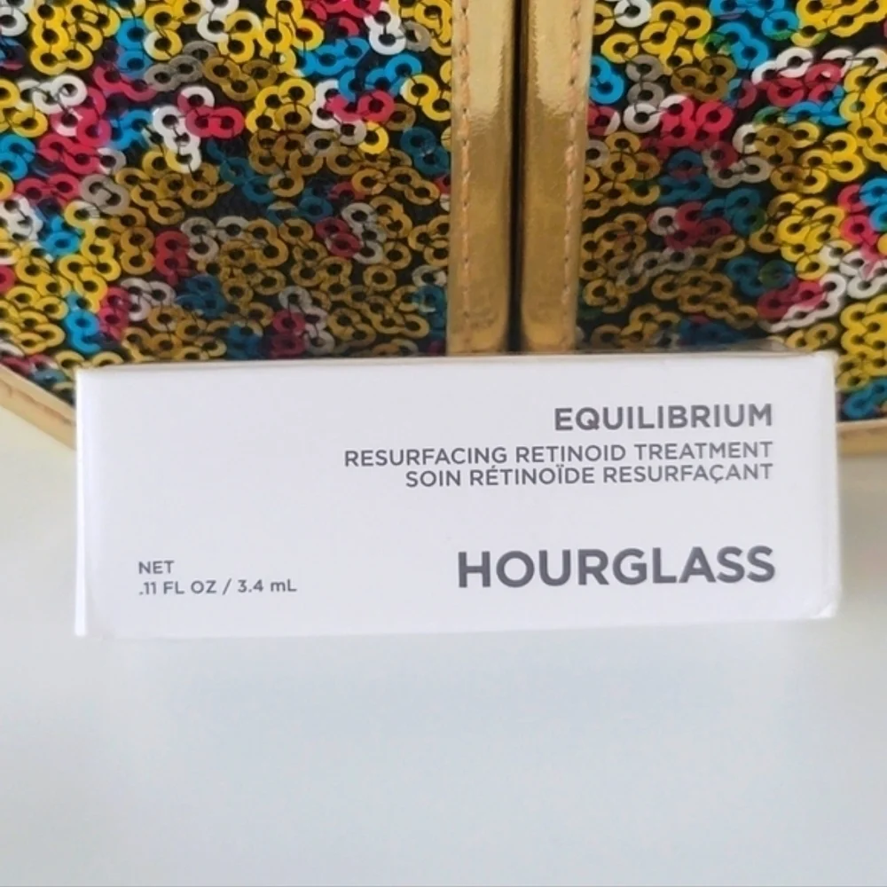 🟠 4 for $25 🟠 HOURGLASS EQUILIBRIUM RESURFACING RETINOID TREATMENT